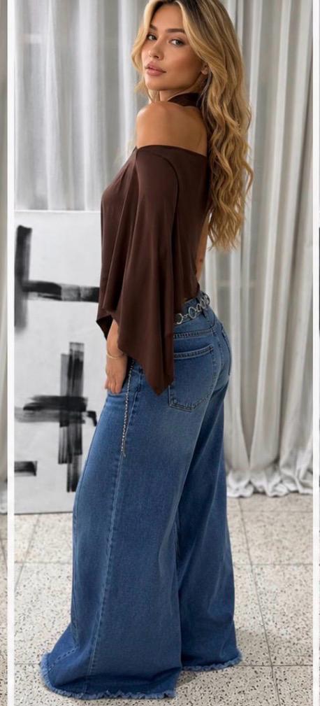 Capa Off-Shoulder con Bufanda