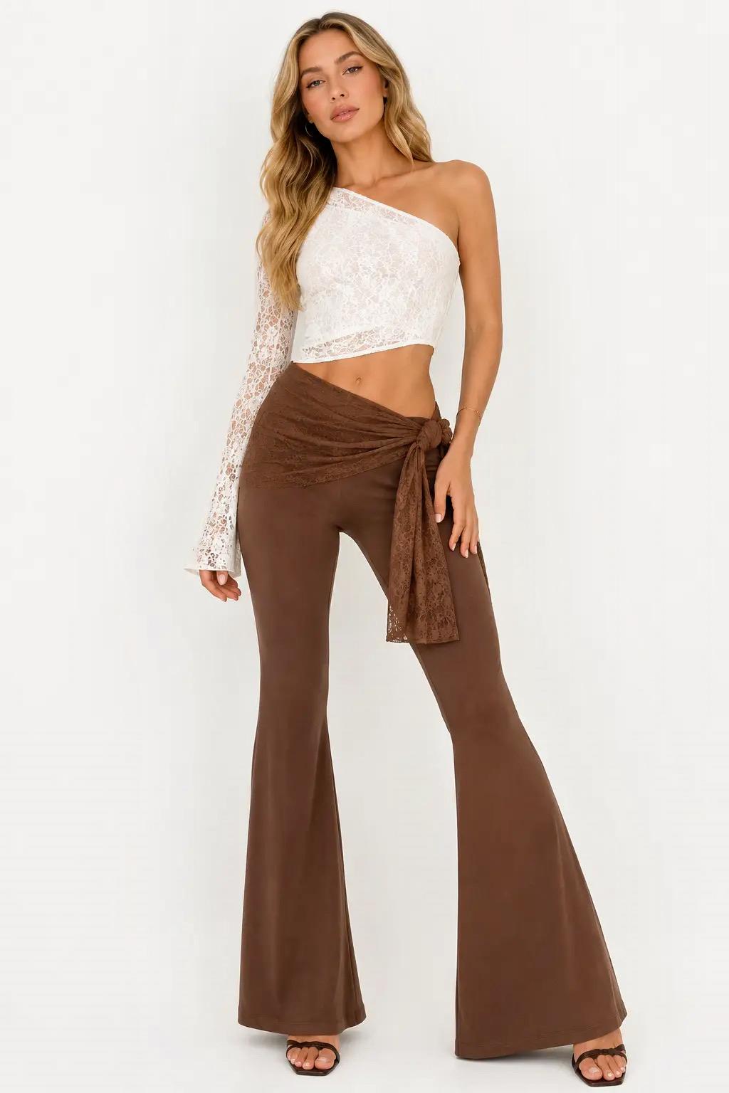 PANTALON CON POLLERA